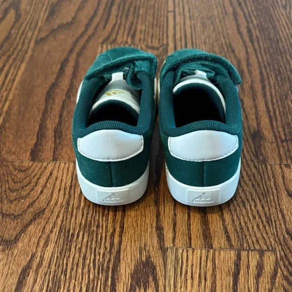 Boys Adidas Green velcro Sneakers - Picture 3 of 7